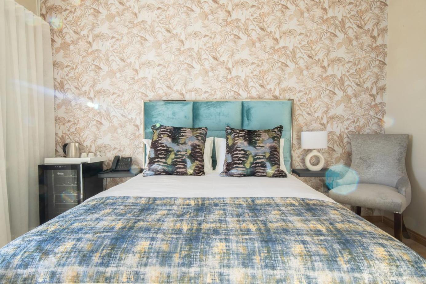 Dolphin Bay Boutique Hotel And Spa Port Elizabeth Esterno foto