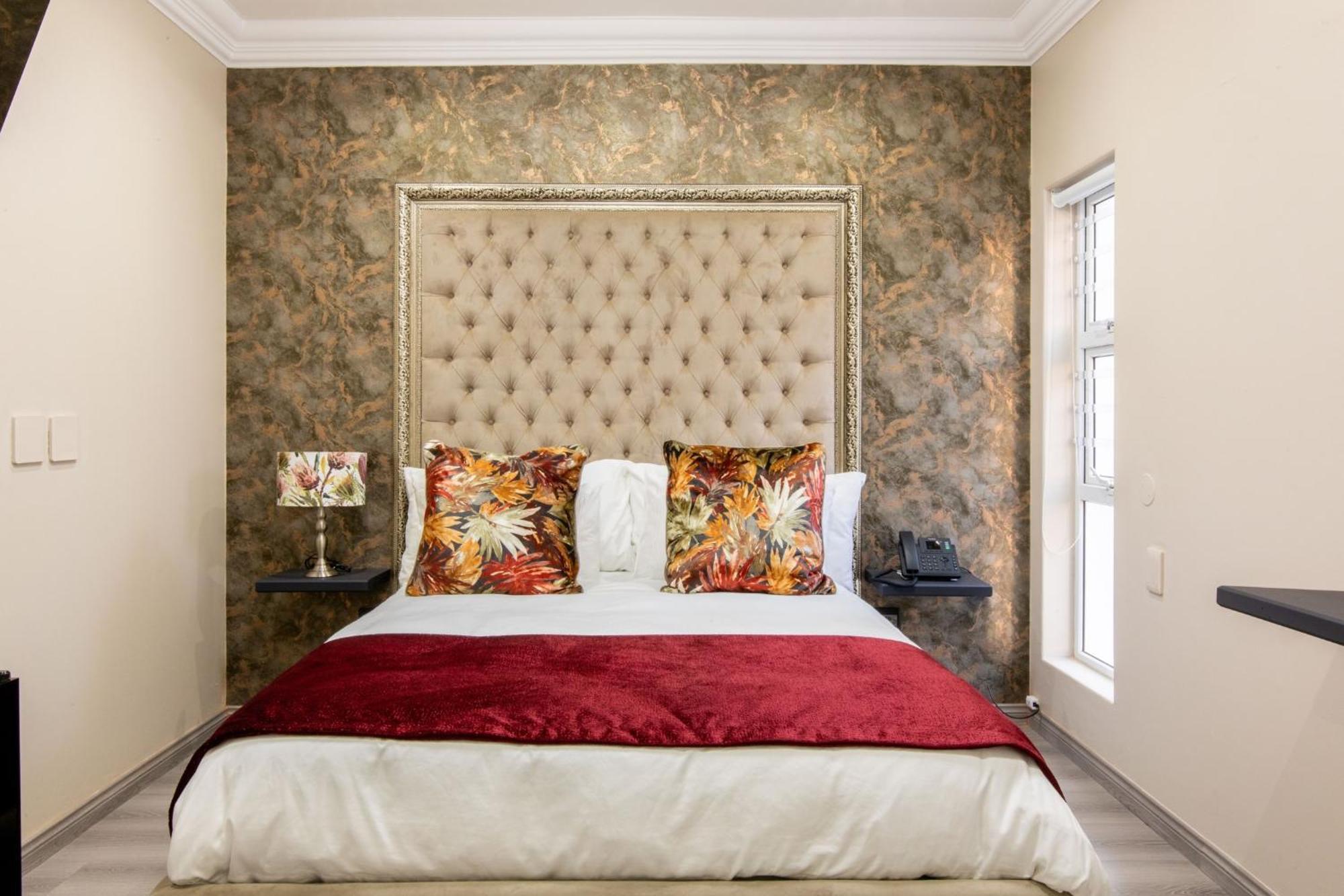Dolphin Bay Boutique Hotel And Spa Port Elizabeth Esterno foto