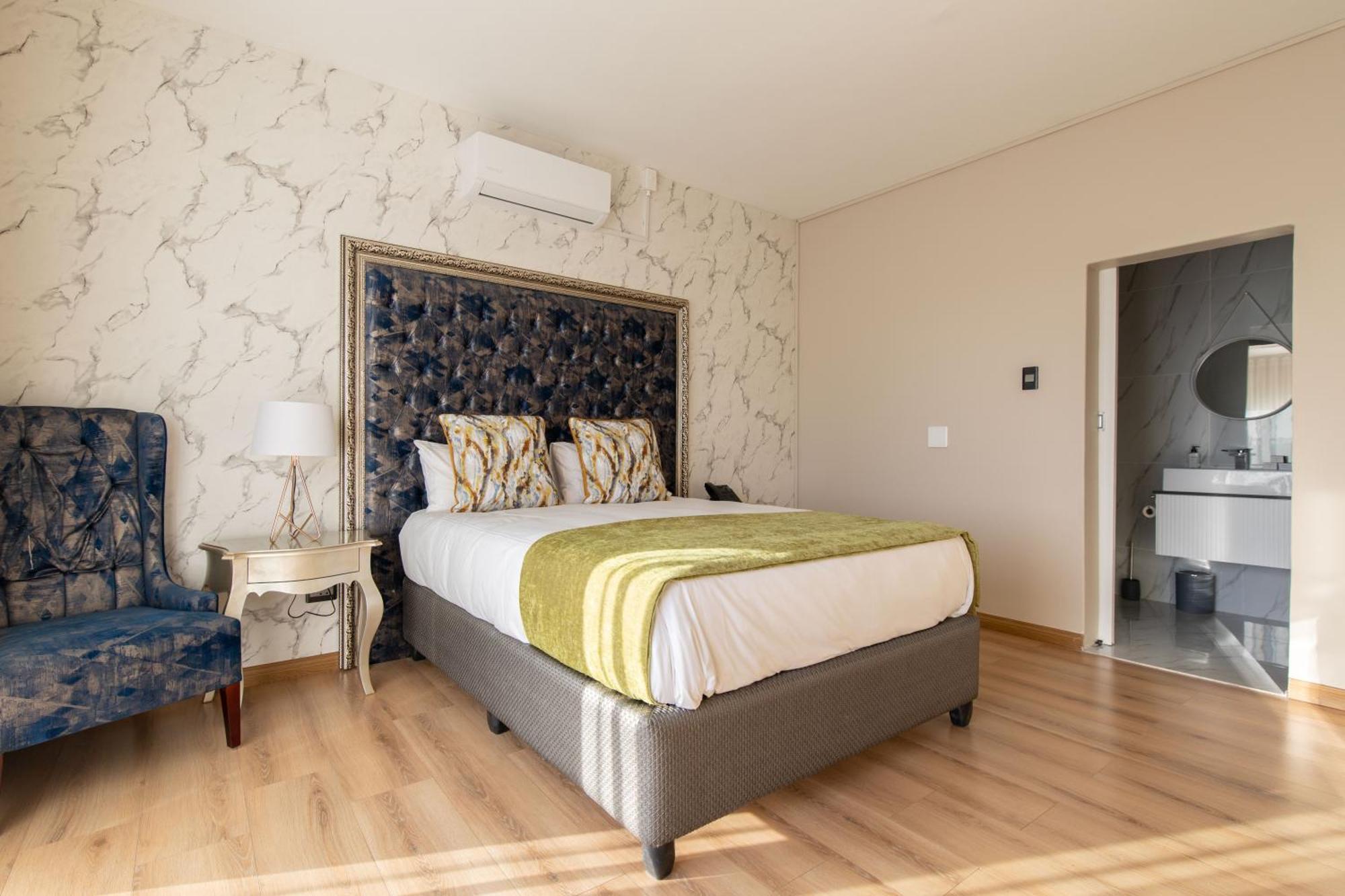 Dolphin Bay Boutique Hotel And Spa Port Elizabeth Esterno foto