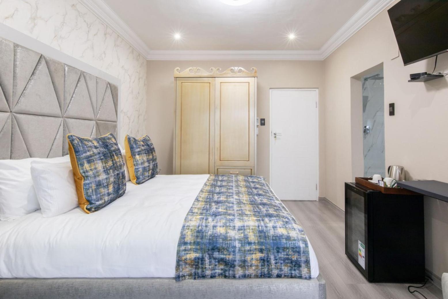 Dolphin Bay Boutique Hotel And Spa Port Elizabeth Esterno foto