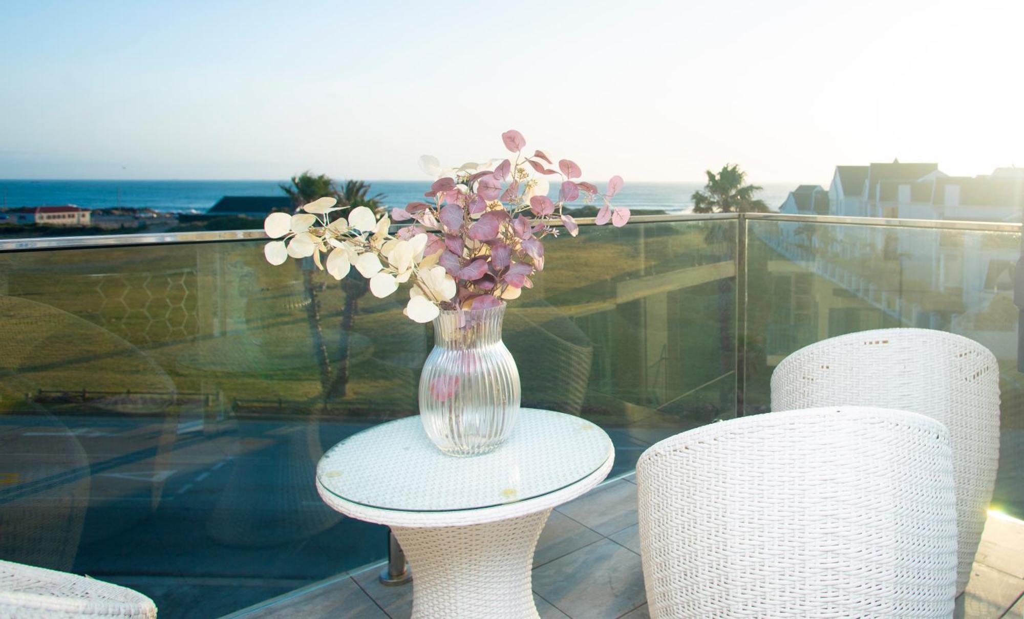 Dolphin Bay Boutique Hotel And Spa Port Elizabeth Esterno foto
